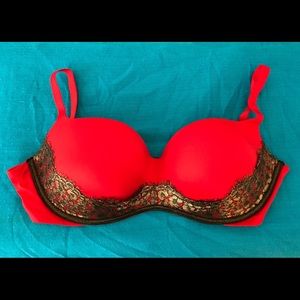 Victoria's Secret Balconet Push Up Bra